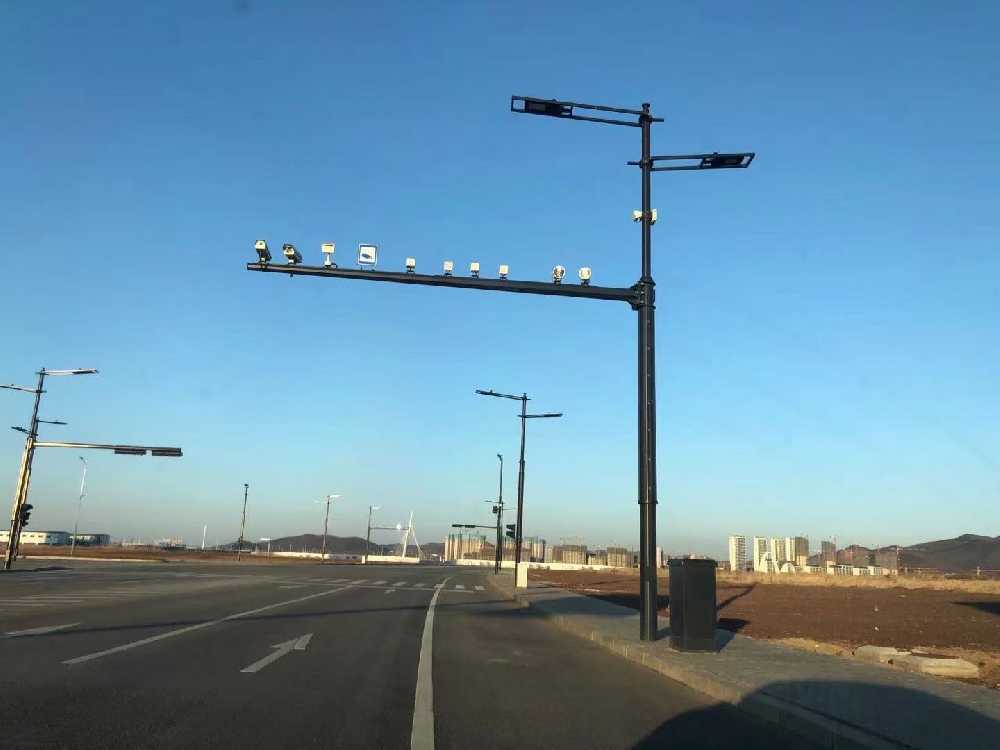 偃师区黑龙江佳木斯综合路灯杆项目