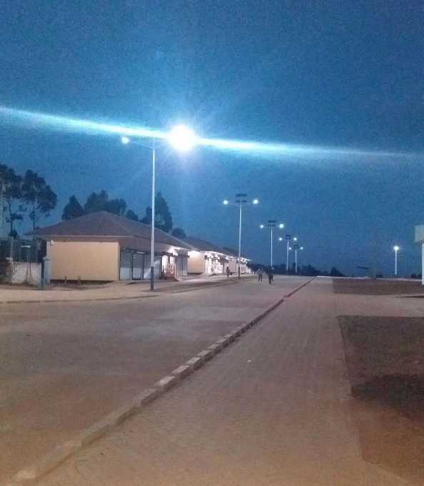 偃师区非洲科特迪瓦太阳能路灯工程